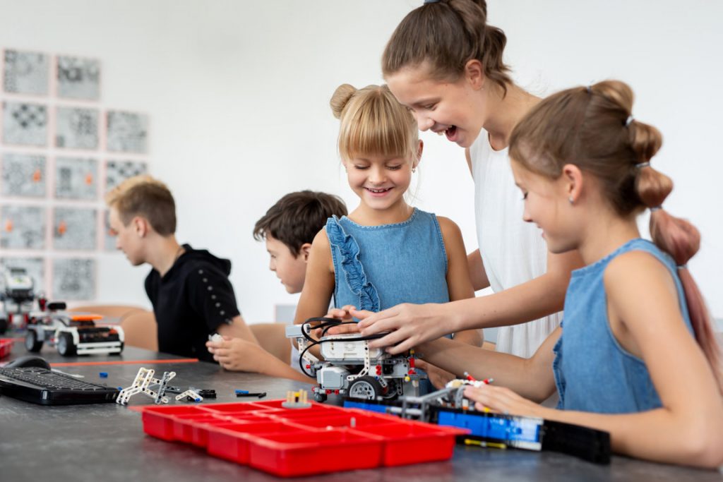 Robots Cannot Replace Teachers